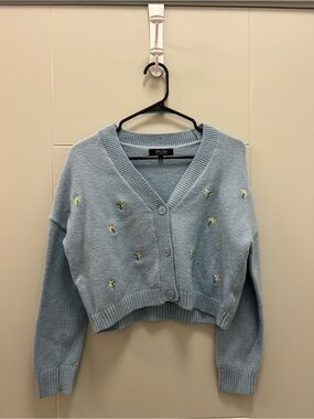Blue Floral Embroidered Cropped Cardigan Sweater Size M Cottagecore Coquette